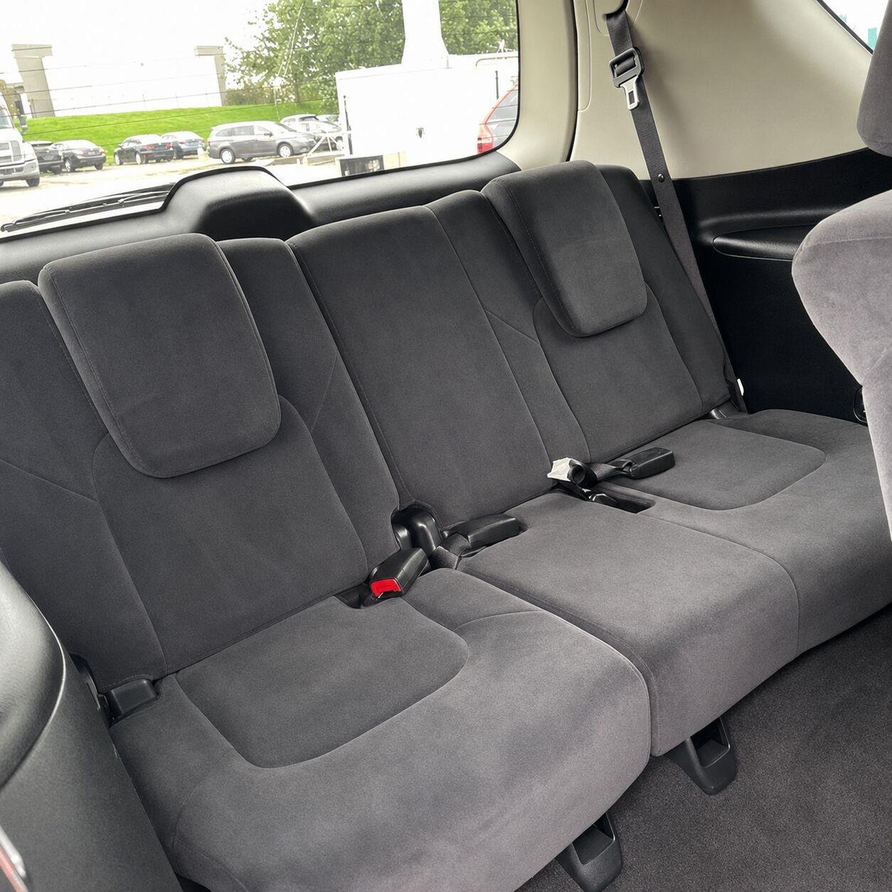 Used 2019 Pearl White Tricoat Nissan SV image 13