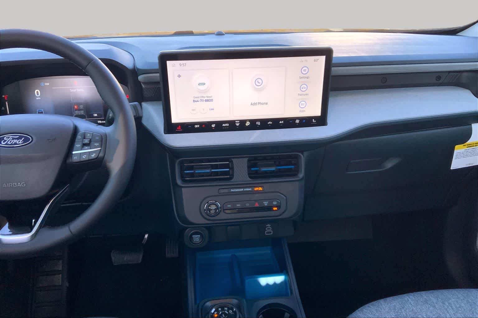 2025 Ford Maverick XLT - Photo 13