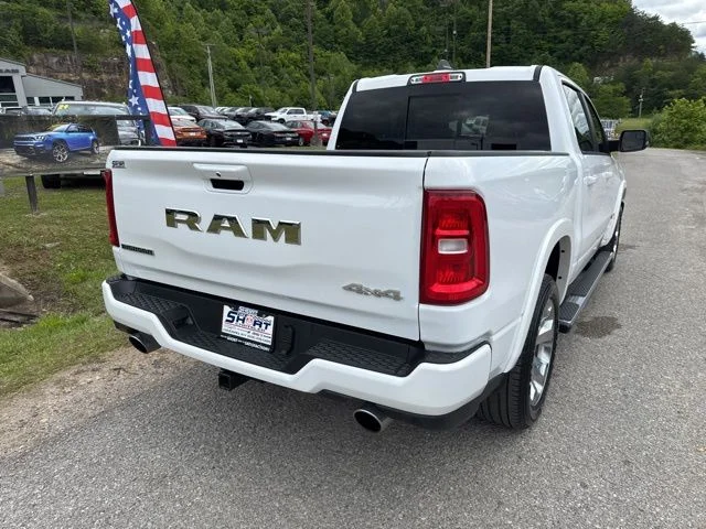 Used 2025 White Ram Big Horn/Lone Star image 3