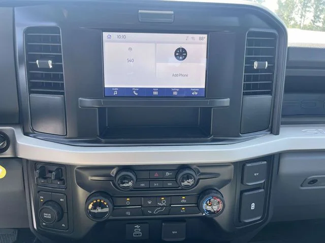 New 2026 Oxford White Ford XL image 17