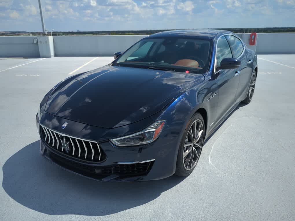 Used 2019 Grigio Maratea Metallescent Maserati S GranLusso image 3