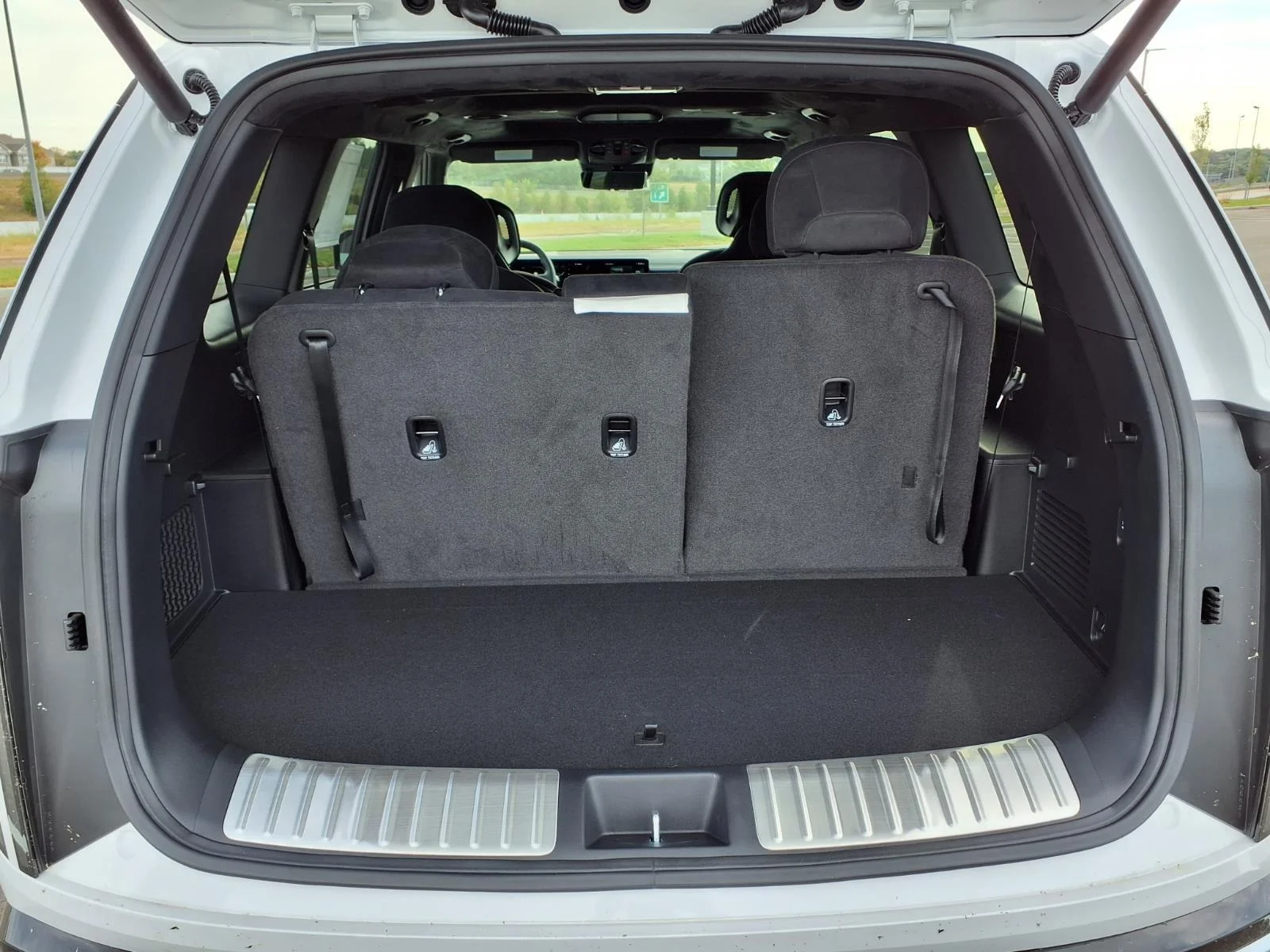 New 2027 Glacial White Pearl Kia SX-PRESTIGE image 4