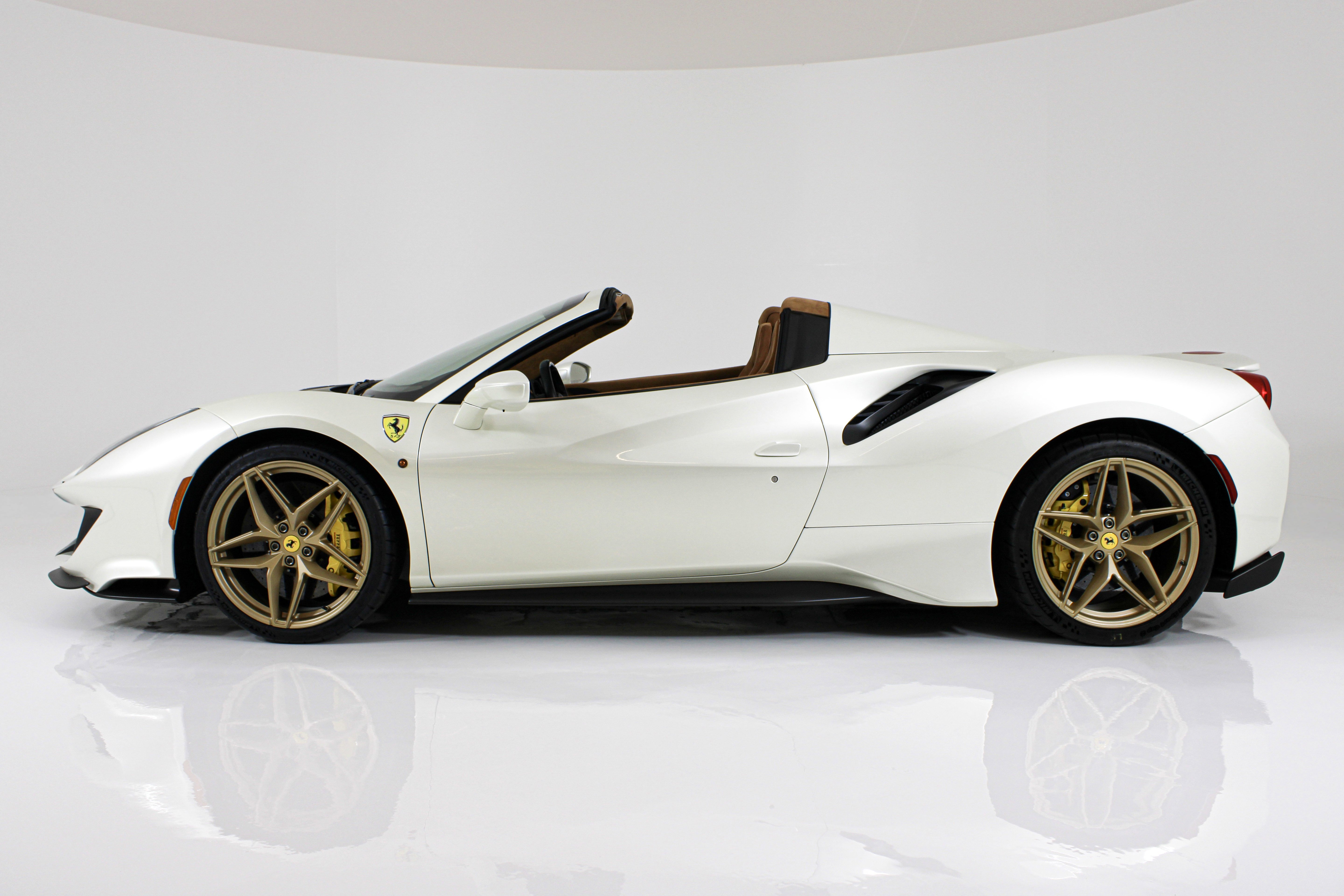 Certified Used 2020 White Ferrari  image 2