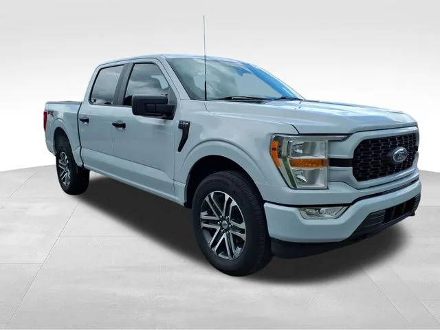 Used 2022 White Ford XL image 11