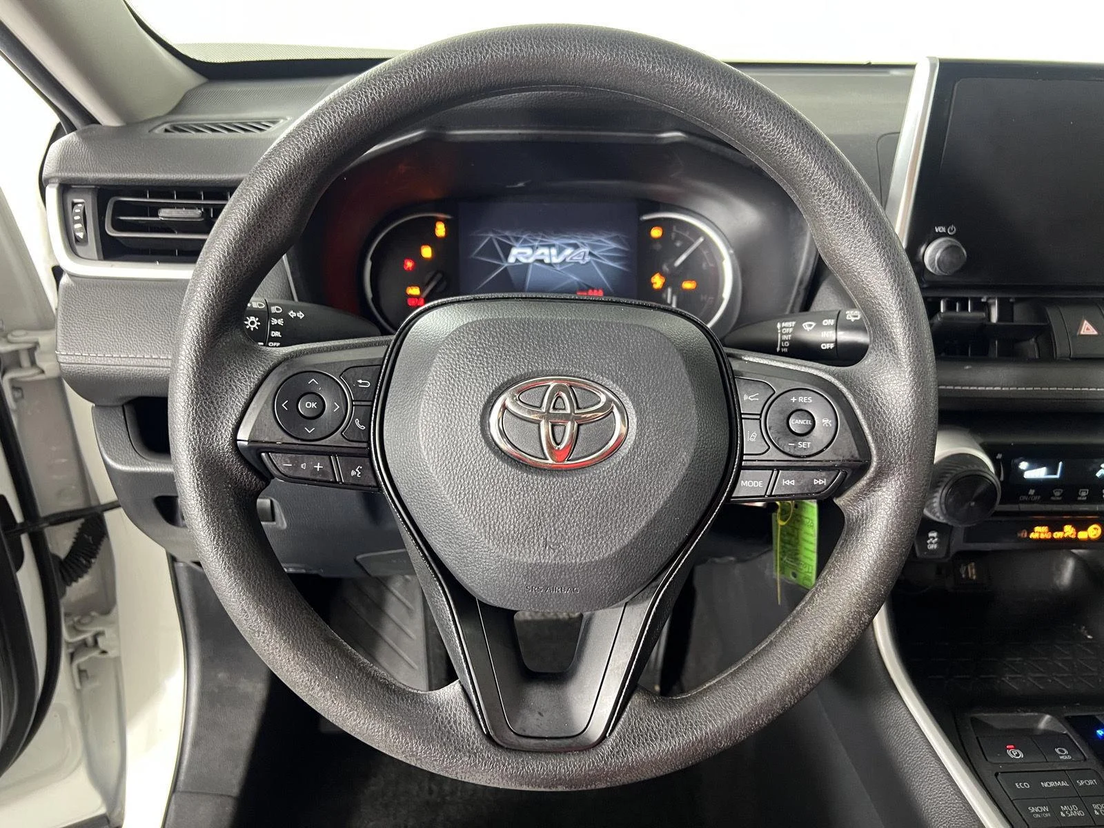 Used 2023 Ice Cap Toyota LE image 15