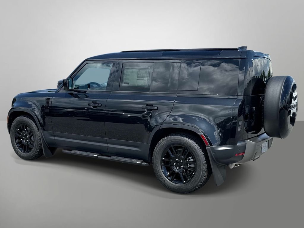 New 2026 Santorini Black Land Rover S image 28