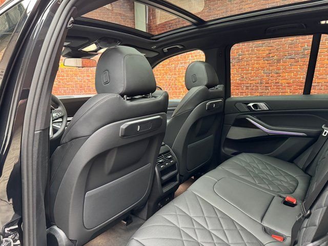 2025 BMW X5 50e - Photo 24