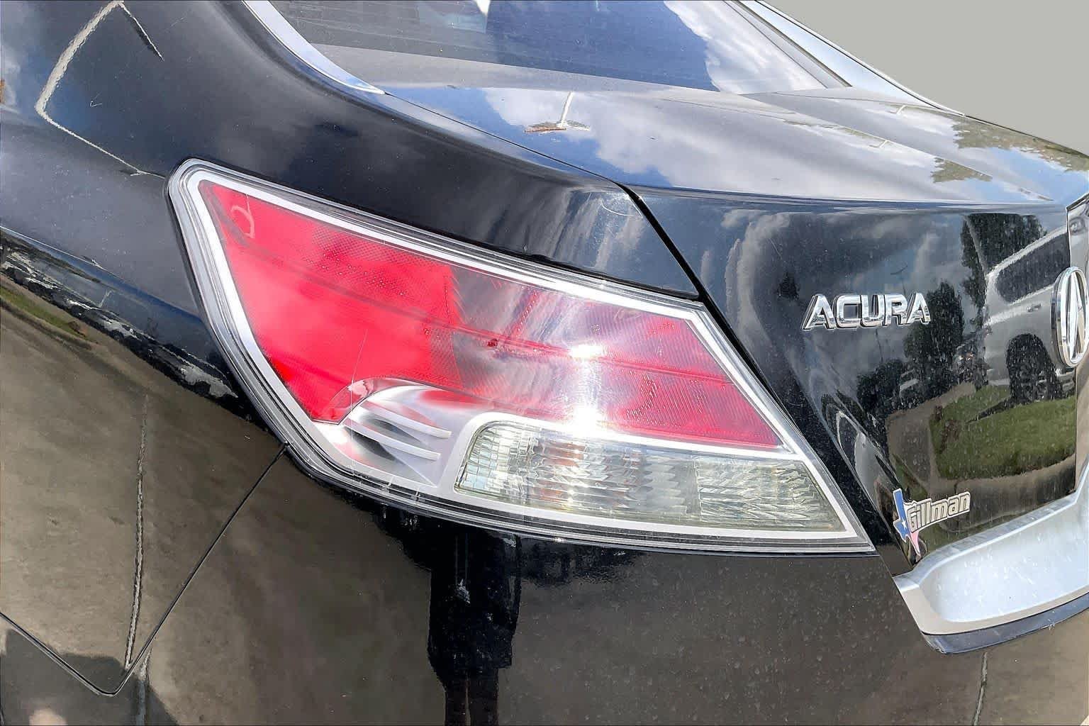 Used 2010 Crystal Black Pearl Acura  image 25