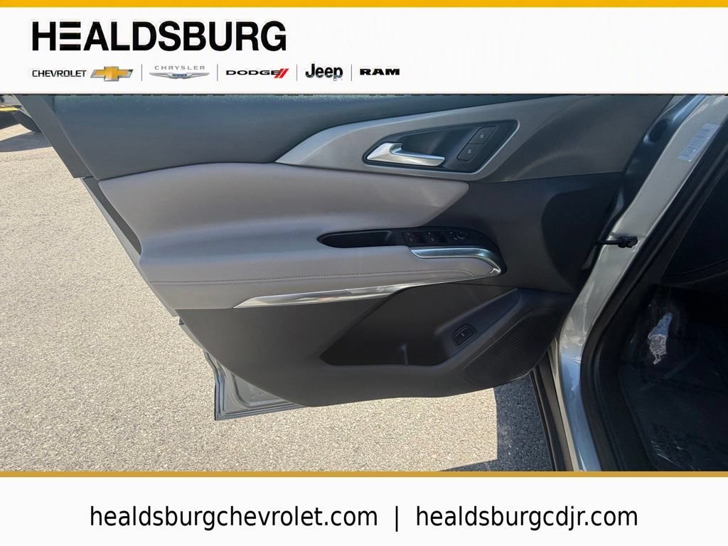 2025 Chevrolet Traverse LT - Photo 11