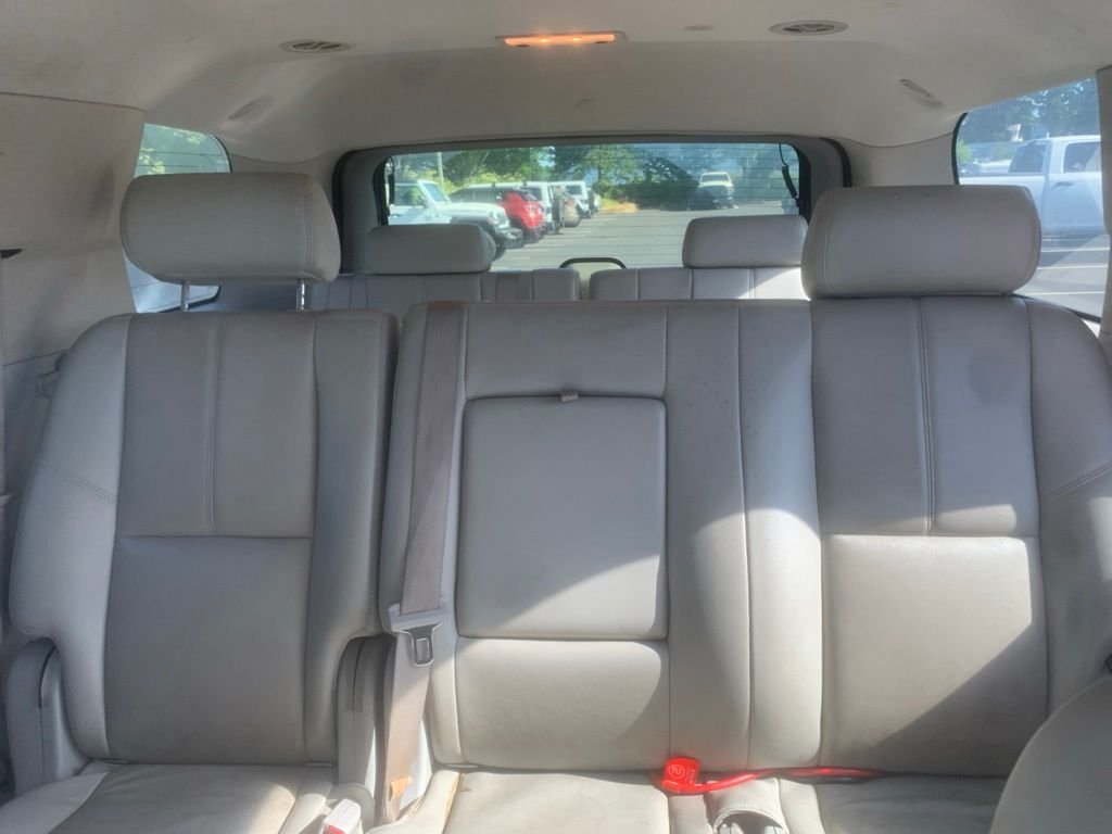 Used 2010 Blue Granite Metallic Chevrolet LT image 22