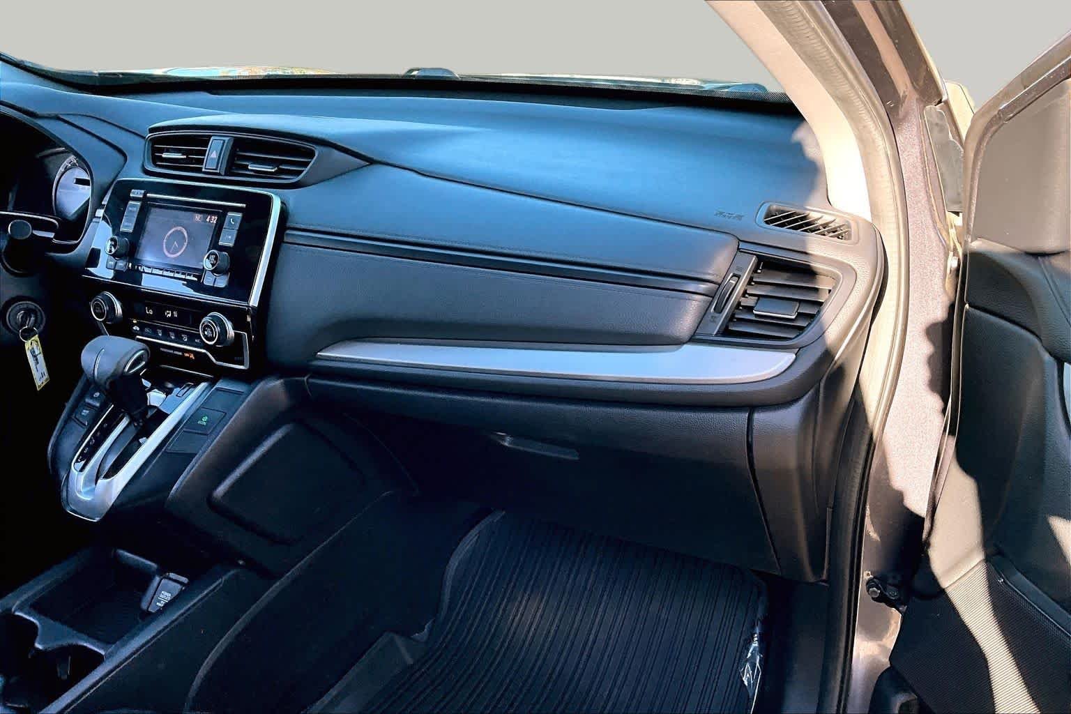 Used 2018 Modern Steel Metallic Honda LX image 18