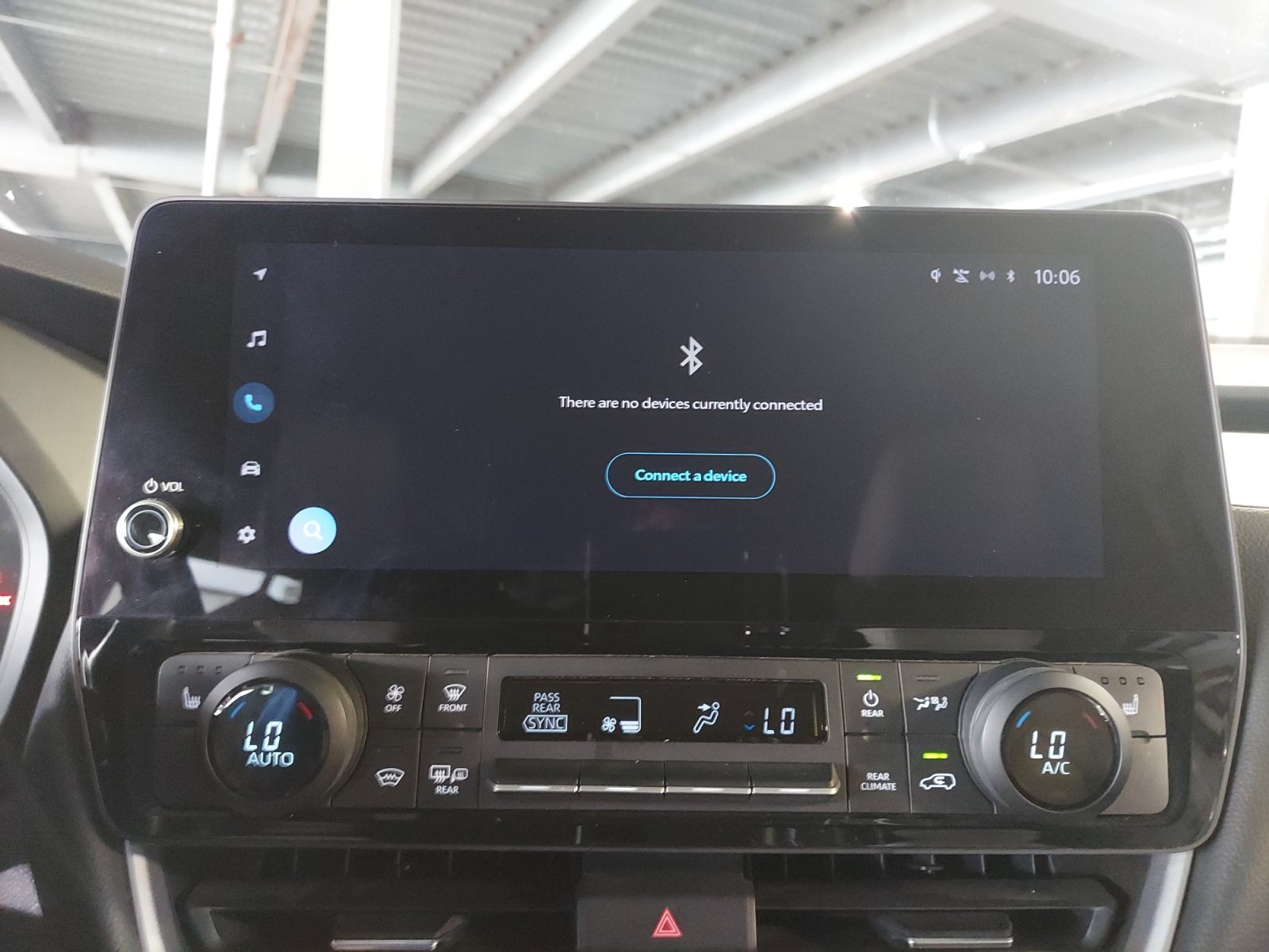 Used 2024 Wind Chill Pearl Toyota XLE image 15
