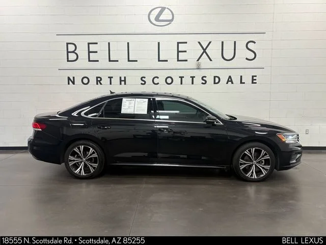 Used 2022 Black Volkswagen 2.0T SE image 3