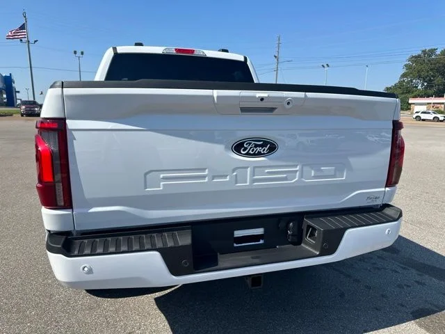 New 2026 Oxford White Ford Lariat® image 24