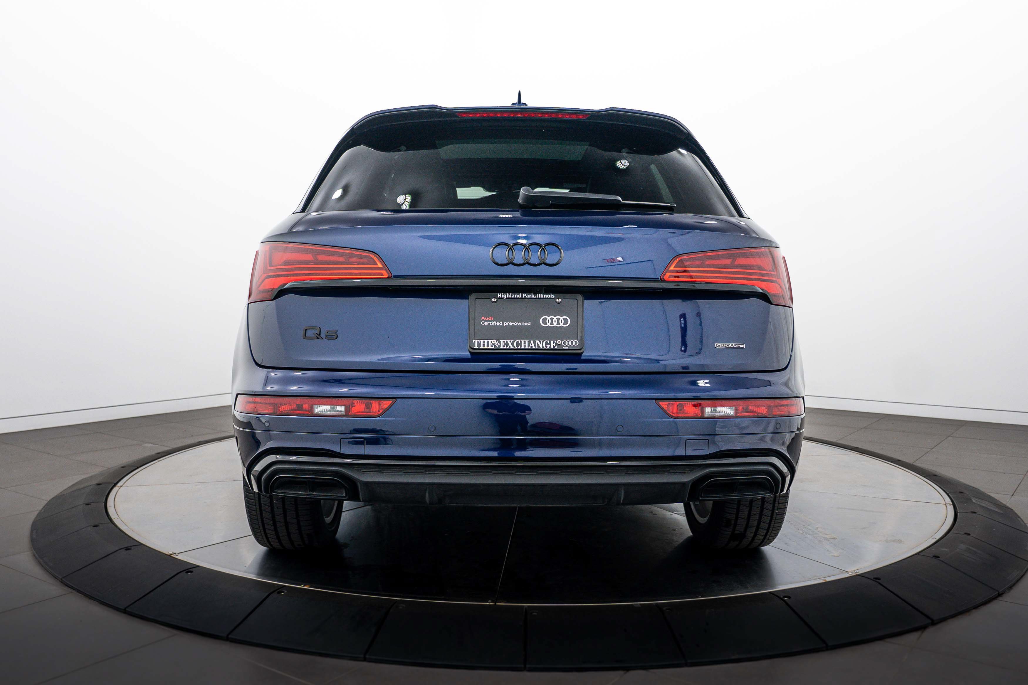 Certified Used 2025 Navarra Blue Metallic Audi S line Premium image 20