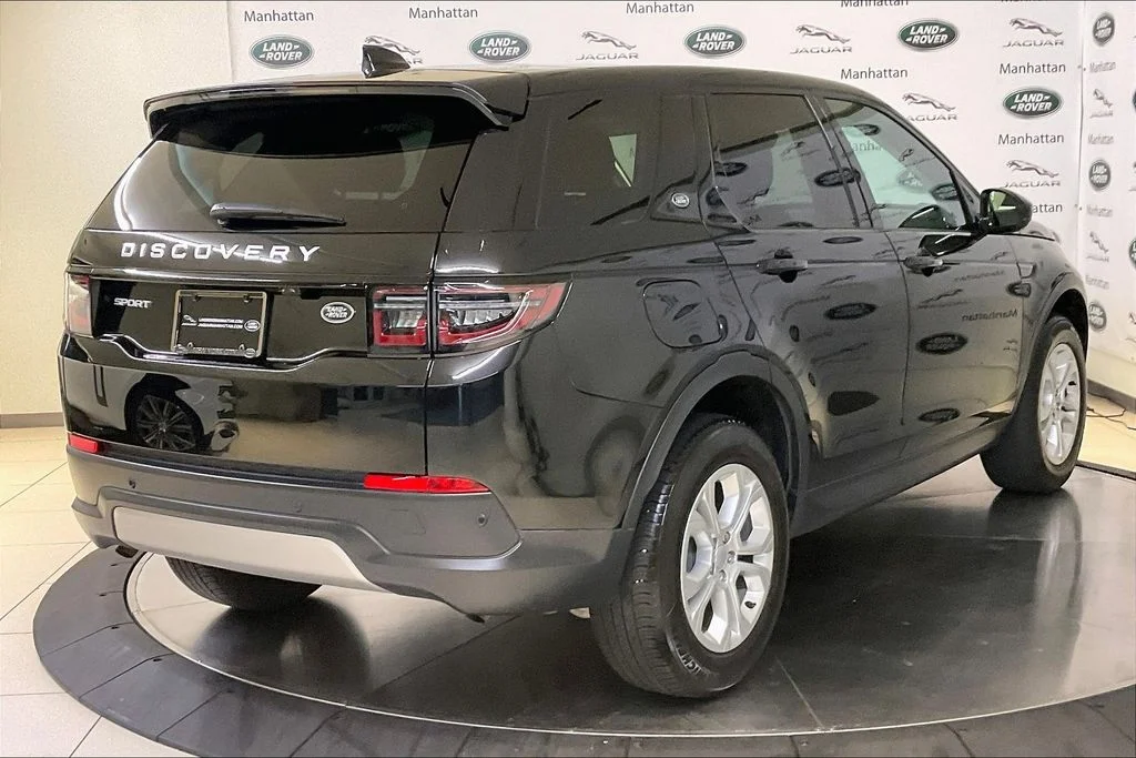 Used 2023 Black Land Rover S image 10