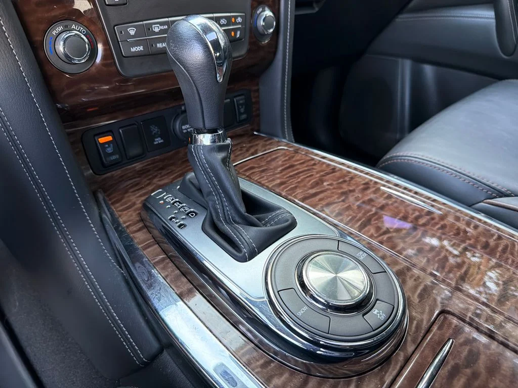 Used 2018 Black Nissan SL image 33