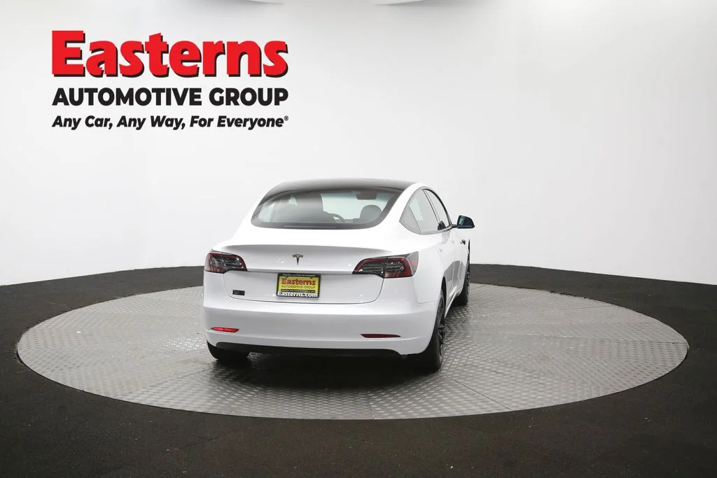 Used 2023 White Tesla Base image 33