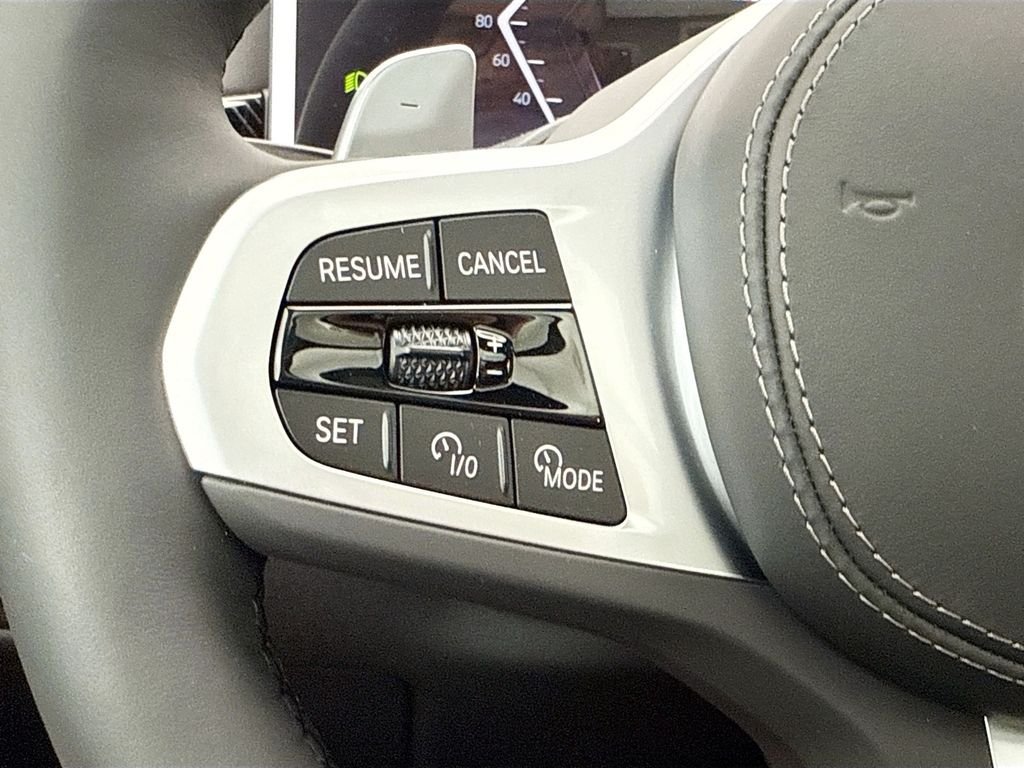 Used 2026 Black Sapphire Metallic BMW xDrive40i image 11