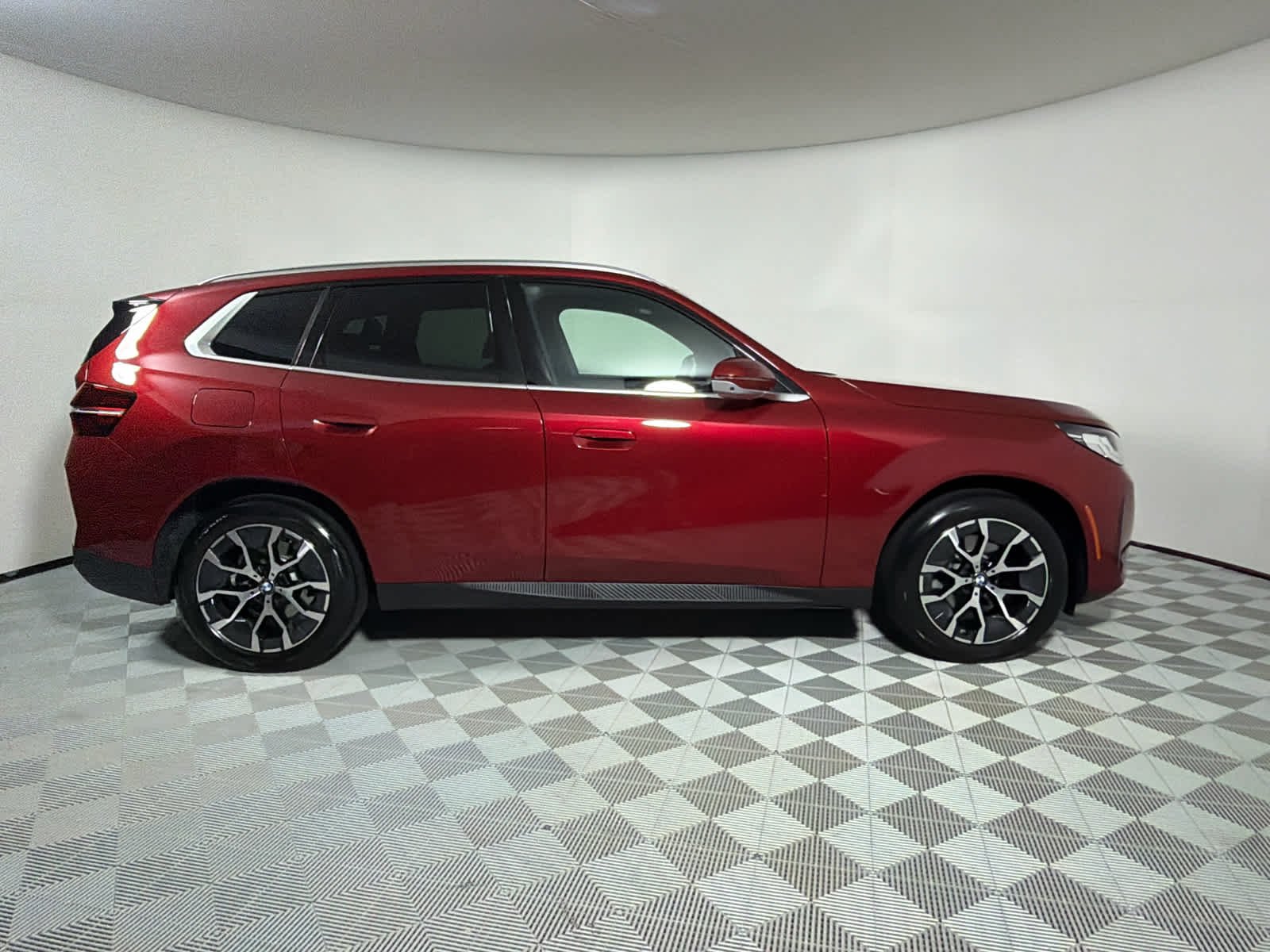 Used 2026 Vegas Red Metallic BMW 30 xDrive image 6