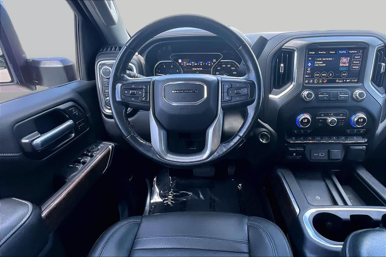 Used 2021 Onyx Black GMC Denali image 6