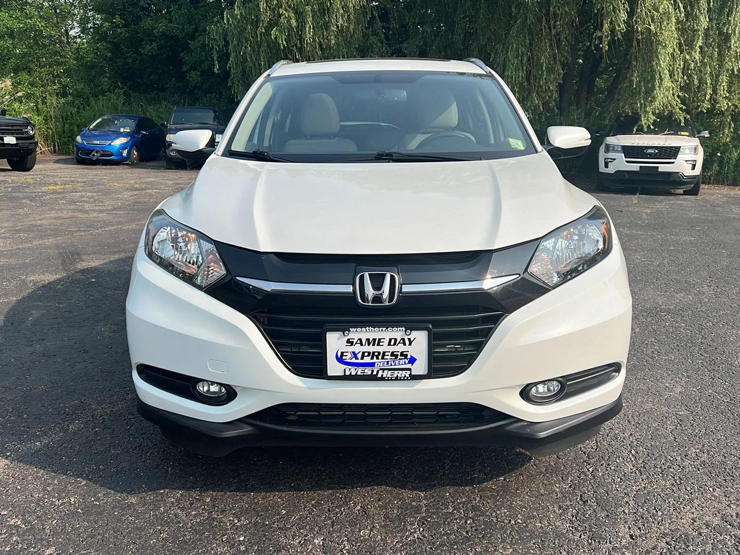Used 2018 White Orchid Pearl Honda EX-L Navi image 17
