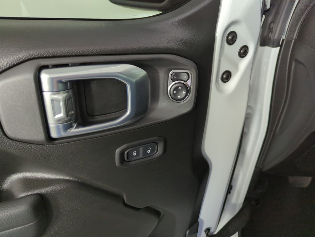 New 2026 Bright White Clear-Coat Exterior Paint Jeep Sport S image 19