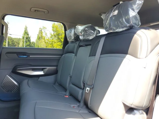 2026 Kia EV9 Light - Photo 8