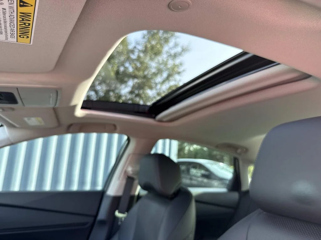 Used 2023 Gray Honda EX-L image 28