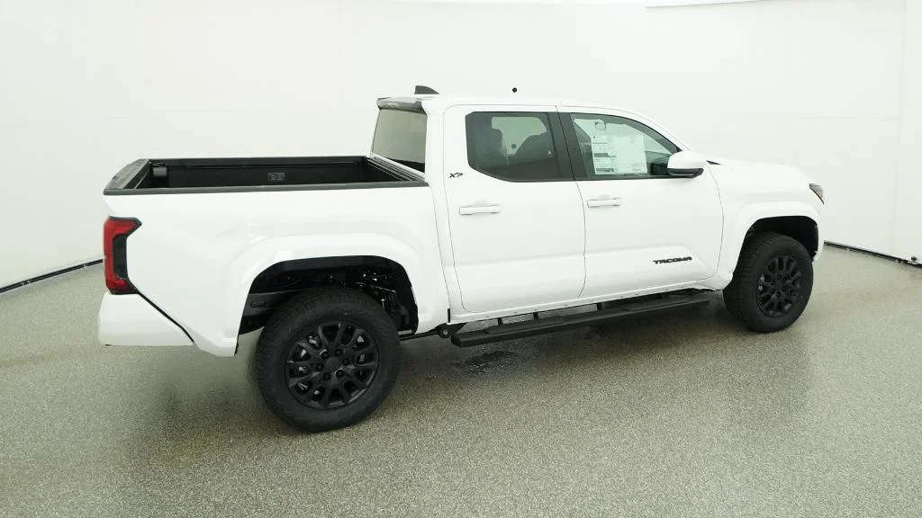 New 2026 Ice Cap Toyota SR5 image 21