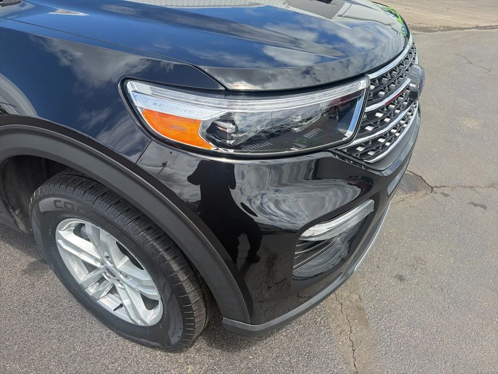 Used 2022 Black Ford XLT image 12