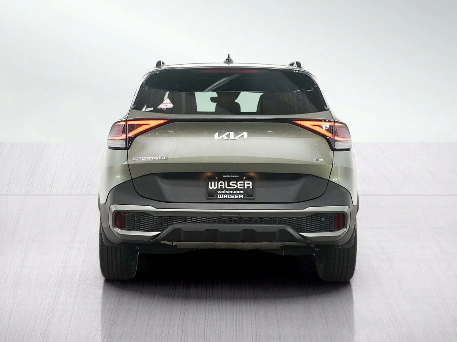 Used 2023 Jungle Green Kia X-Line AWD Premium Package image 5