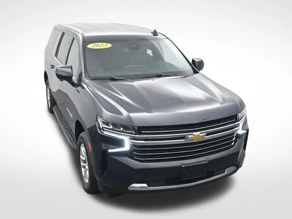 2023 Chevrolet Suburban LT - Photo 25