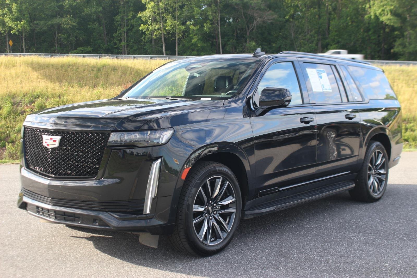 Used 2021 BLACK RAVEN Cadillac Sport Platinum image 3