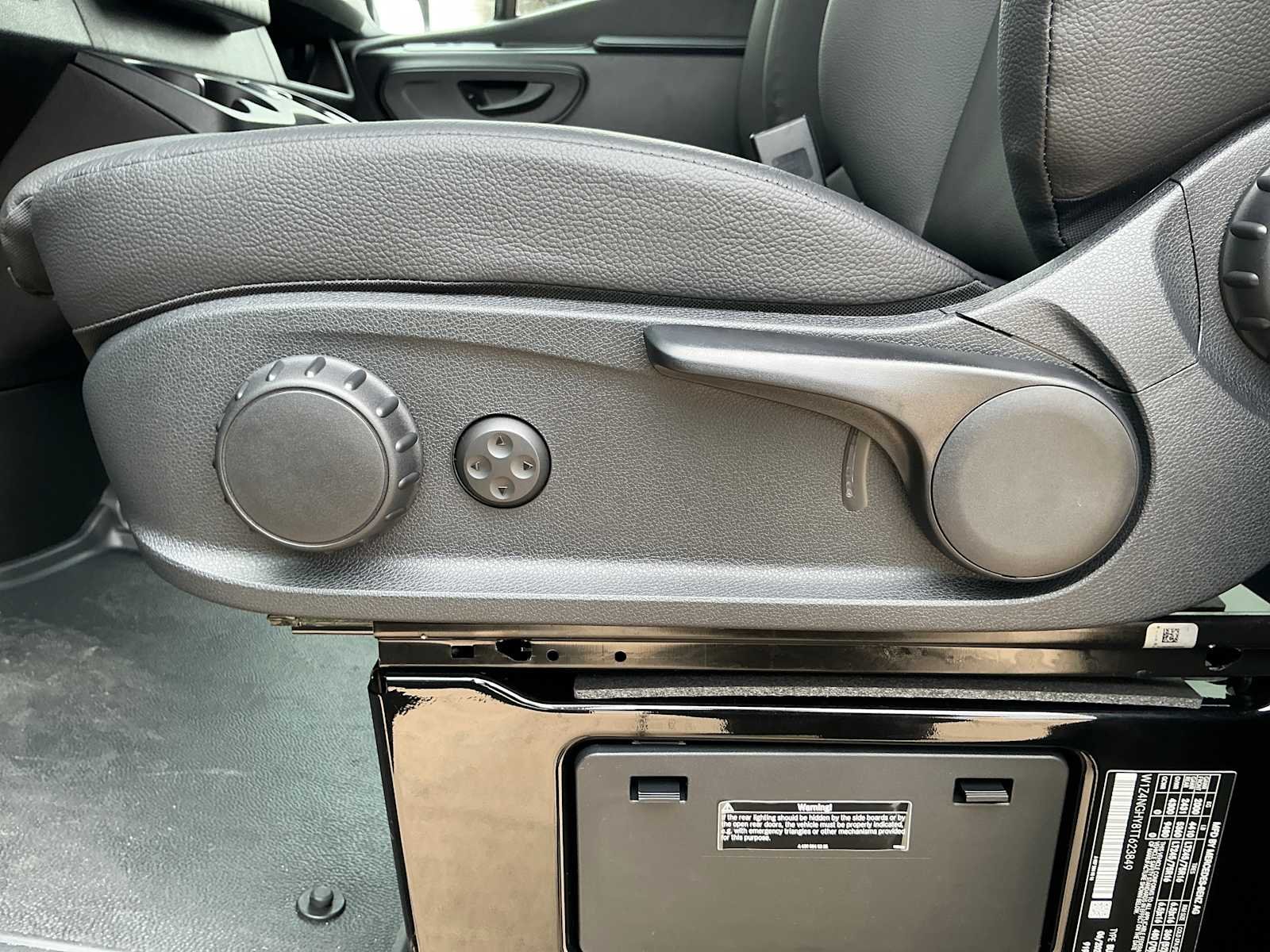 New 2026 Obsidian Black Metallic Mercedes-Benz  image 18