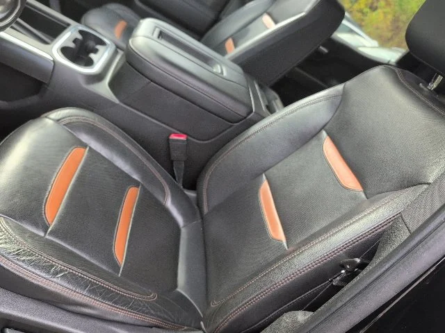 Used 2020 Black GMC AT4 image 17
