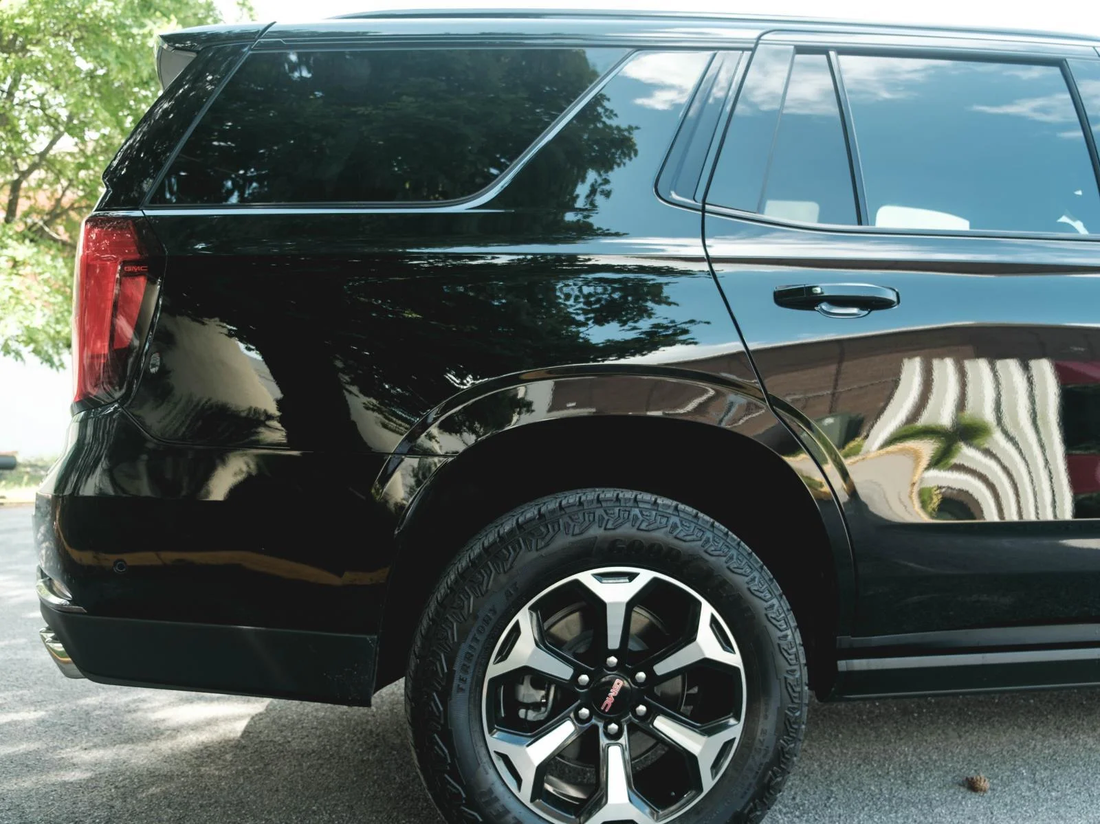 Used 2026 Onyx Black GMC AT4 image 41