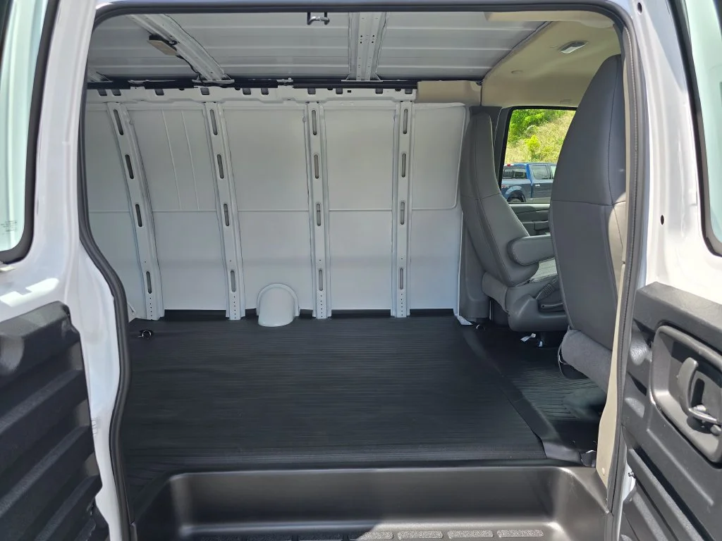 New 2026 White Chevrolet Work Van image 10