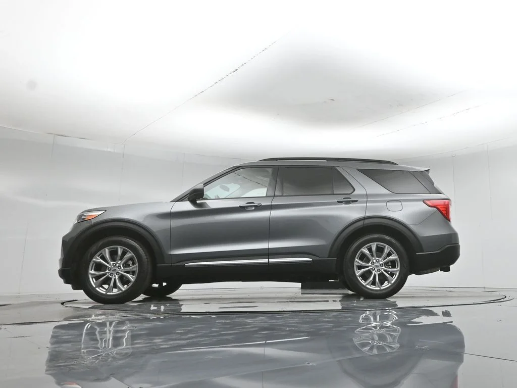 Certified Used 2023 Gray Ford XLT image 8