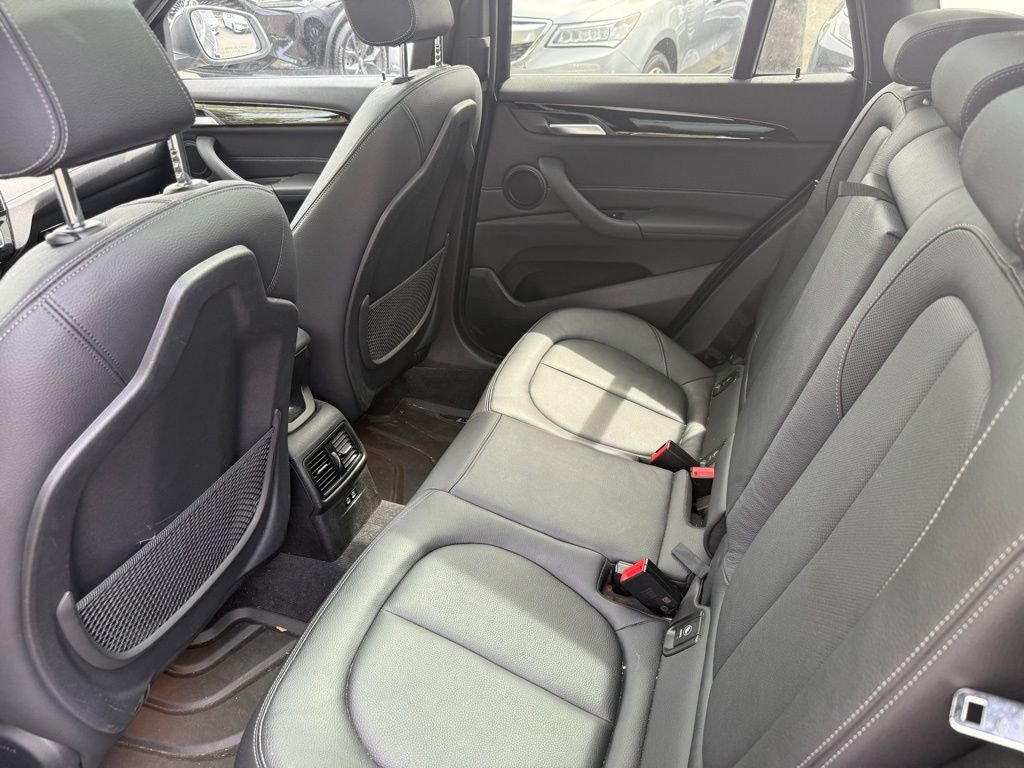 Used 2021 Mineral Gray Metallic BMW xDrive28i image 8