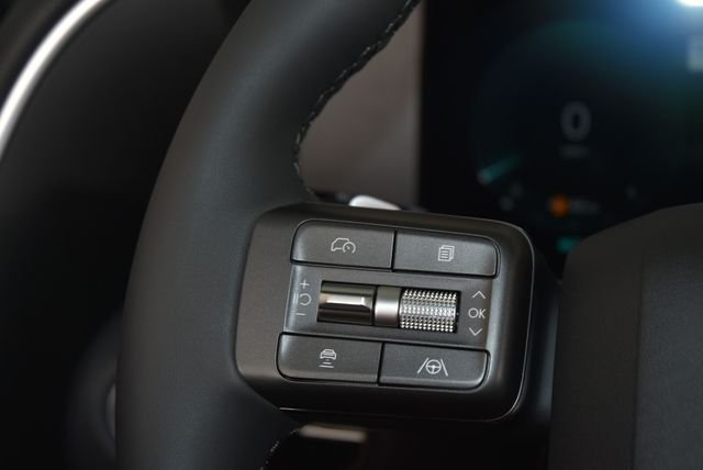 New 2026 White Hyundai SEL 7P image 37