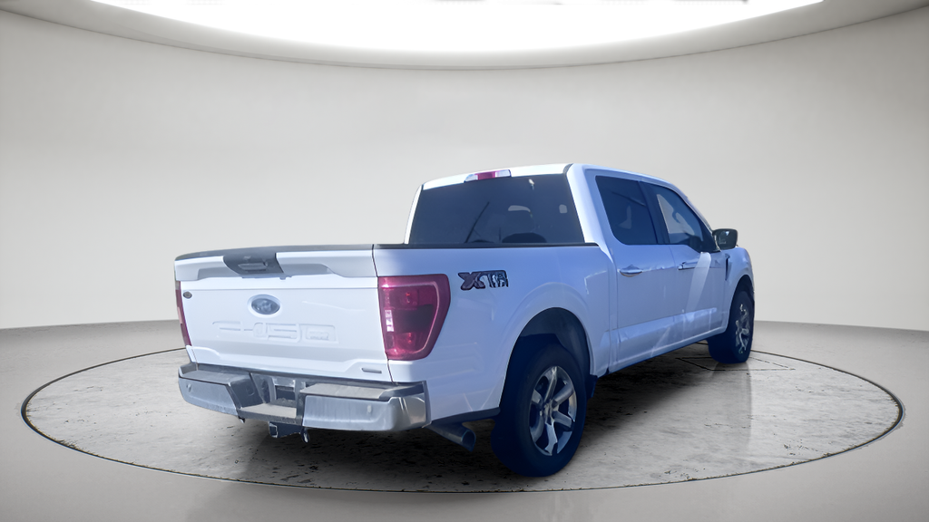 Used 2023 Oxford White Ford XLT image 5