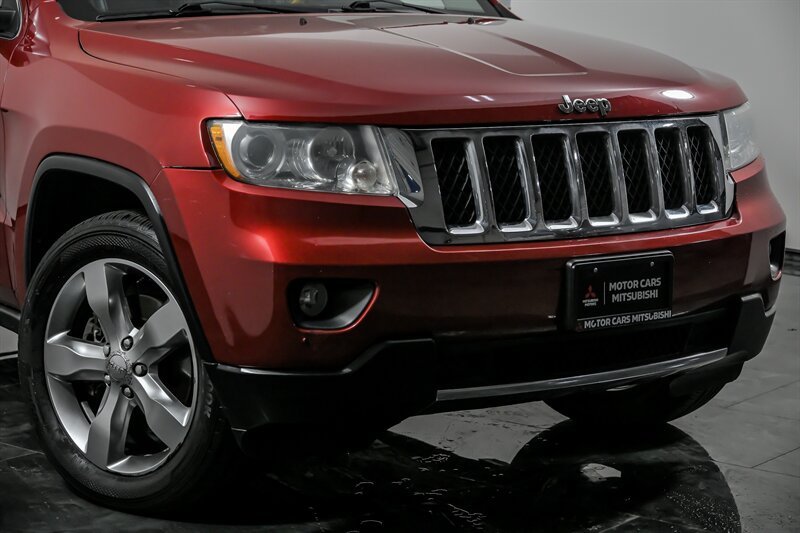 Used 2011 Jeep Grand Cherokee Overland with VIN 1J4RR6GT3BC558811 for sale in Aurora, IL