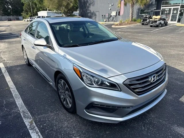 Used 2016 Silver Hyundai Sport image 12