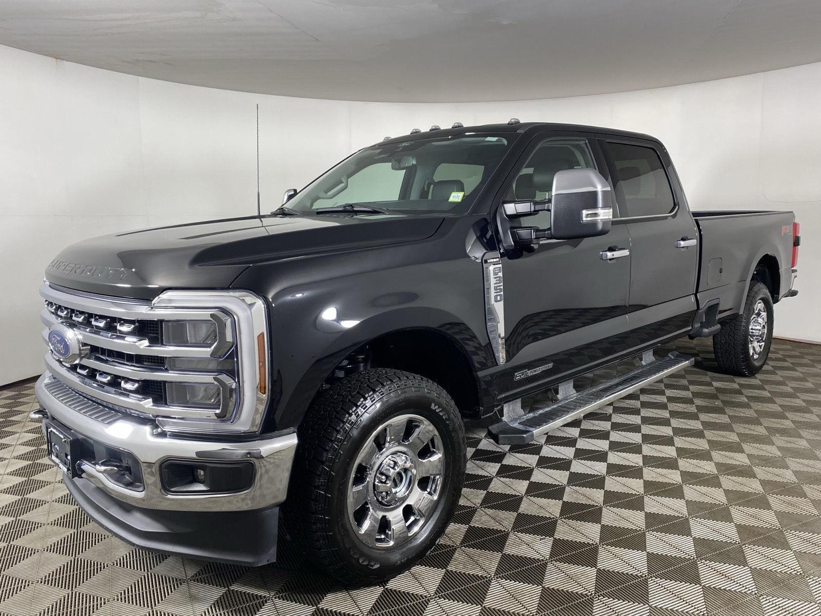 Used 2024 Agate Black Ford LARIAT image 3