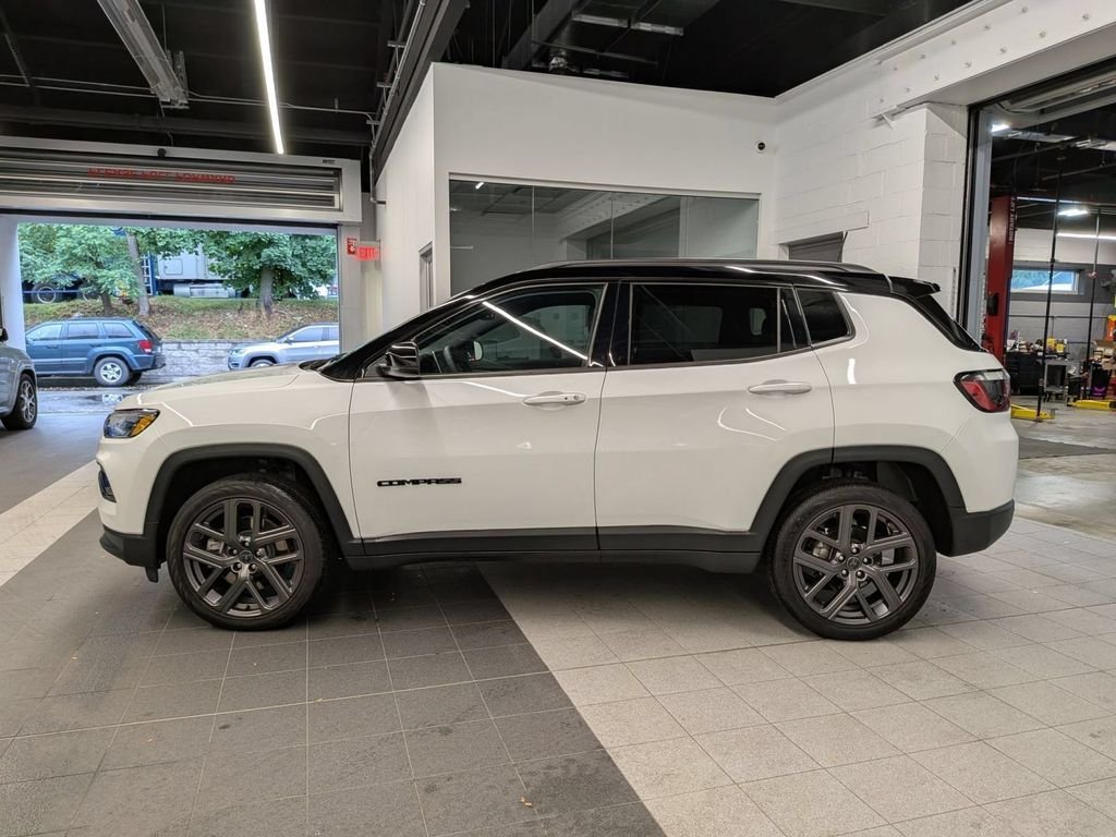 Used 2026 White Jeep Limited image 9