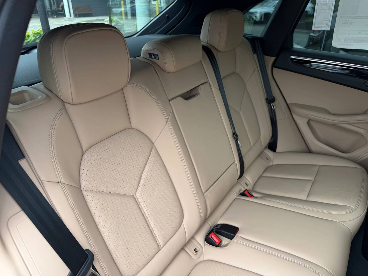 2026 Porsche Macan S - Photo 15