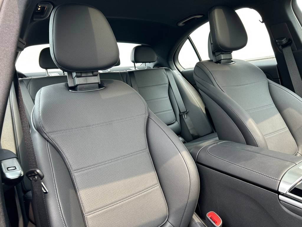 New 2026 MANUFAKTUR Alpine Grey Mercedes-Benz C 300 image 64