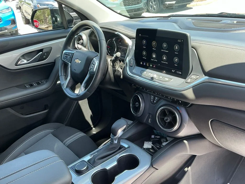 Used 2025 Black Chevrolet LT image 16
