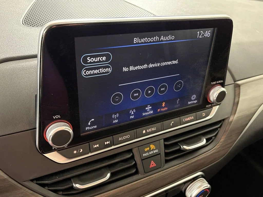 Used 2024 Black Nissan 2.5 SV image 37